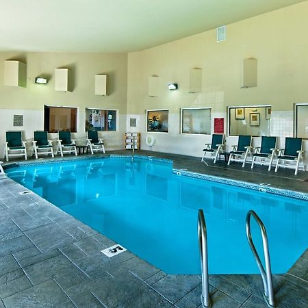 Oxford Suites Хермистън Екстериор снимка
