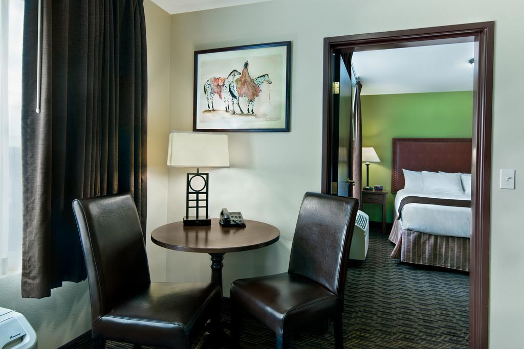 Oxford Suites Хермистън Екстериор снимка