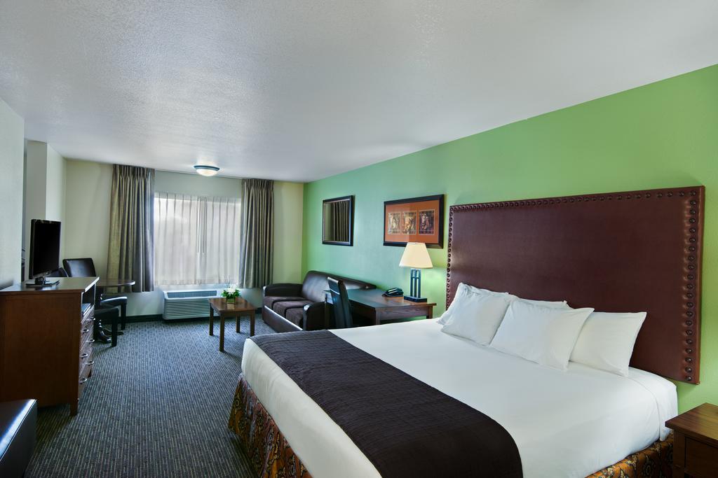 Oxford Suites Хермистън Екстериор снимка