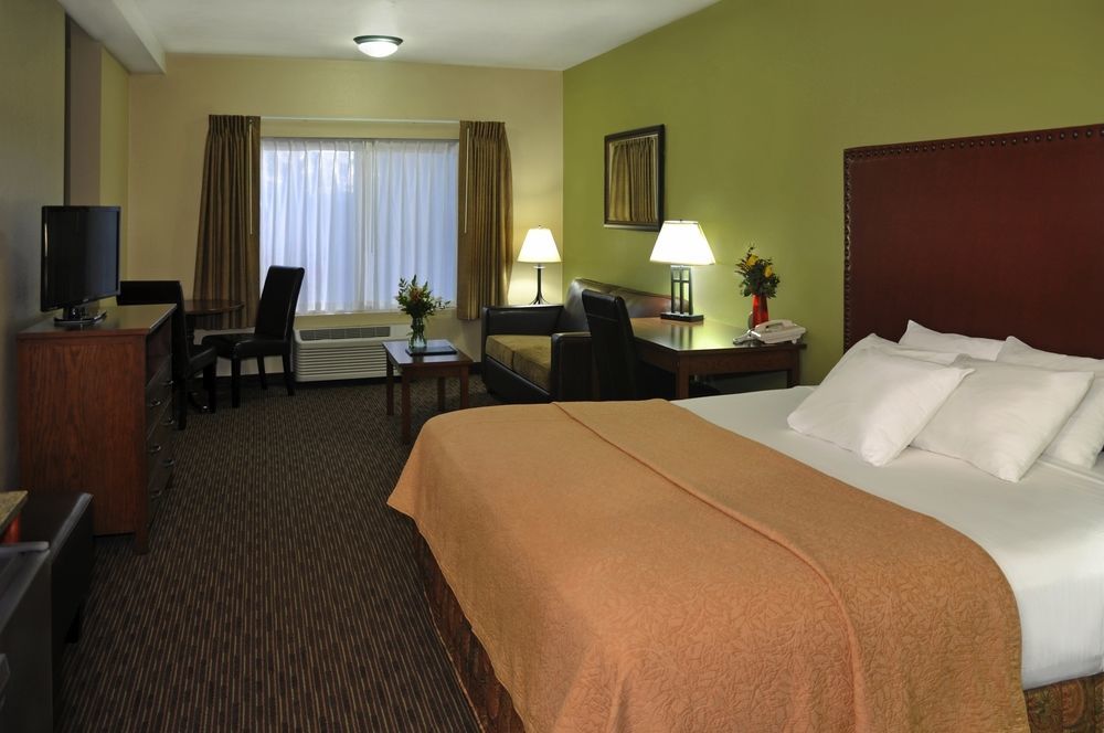 Oxford Suites Хермистън Екстериор снимка