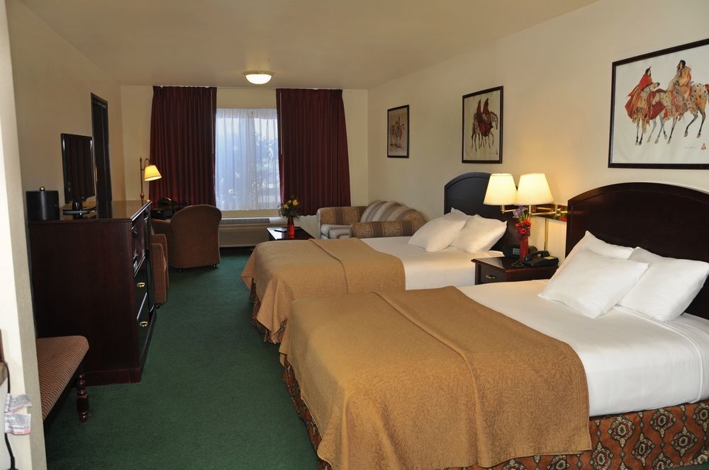 Oxford Suites Хермистън Екстериор снимка